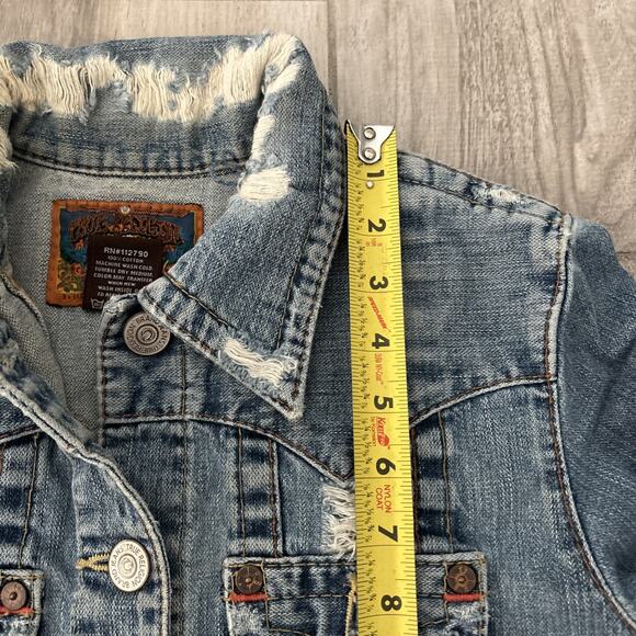 True Religion Women’s Vintage Distressed Medium Wash Denim Jean Jacket Size M - Picture 9 of 12